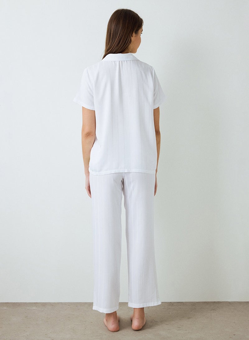 بنتي طقم بيجامة بأكمام قصيرة وياقة ساتان آريا - Image 4